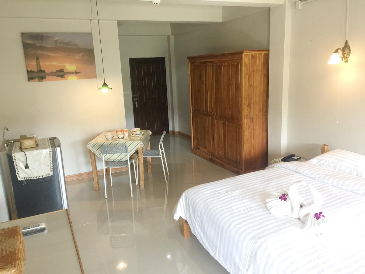 Baan Bangrak Residence Trang Kültér fotó