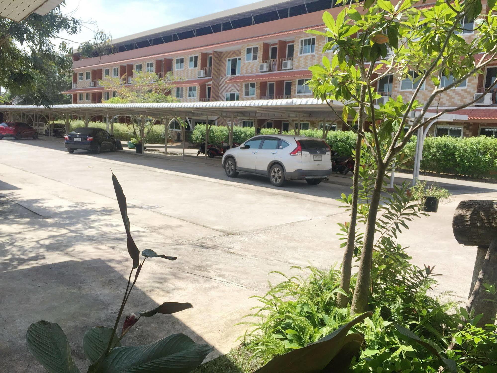Baan Bangrak Residence Trang Kültér fotó